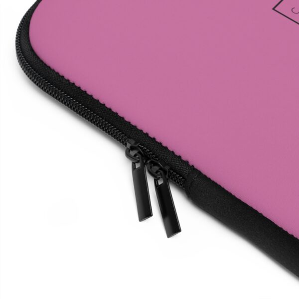 - laptop sleeve